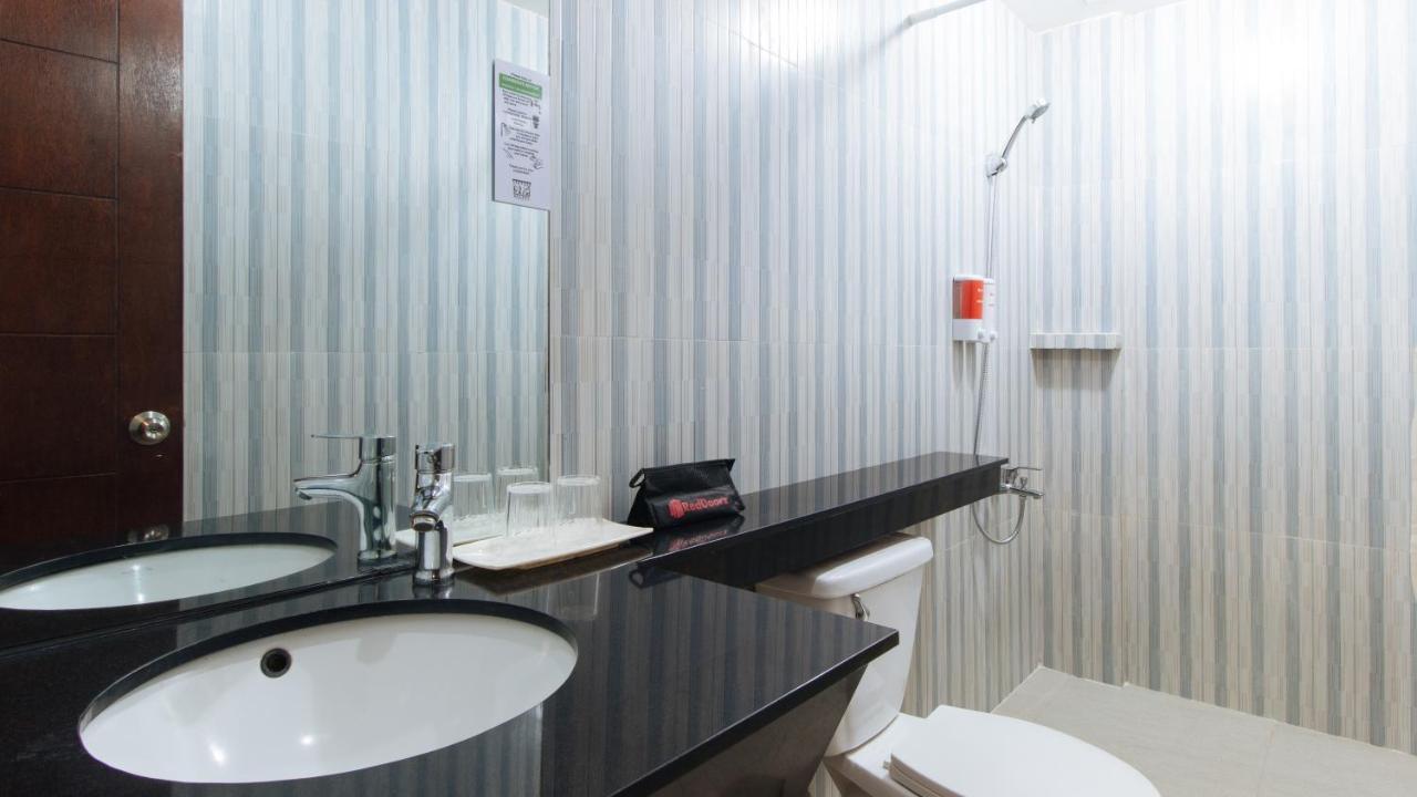 Reddoorz Plus @ Melsol Metro 비간 외부 사진