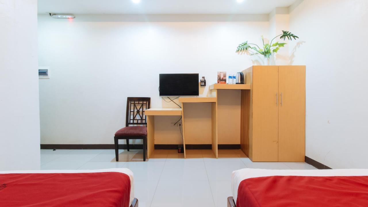 Reddoorz Plus @ Melsol Metro 비간 외부 사진
